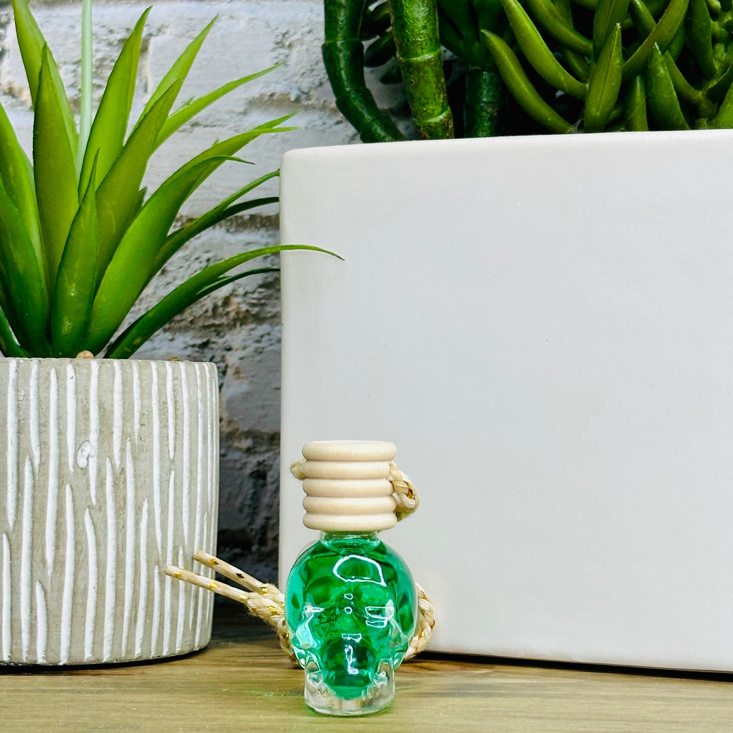 Cruise & Color | Skull Hanging Car Air Diffuser